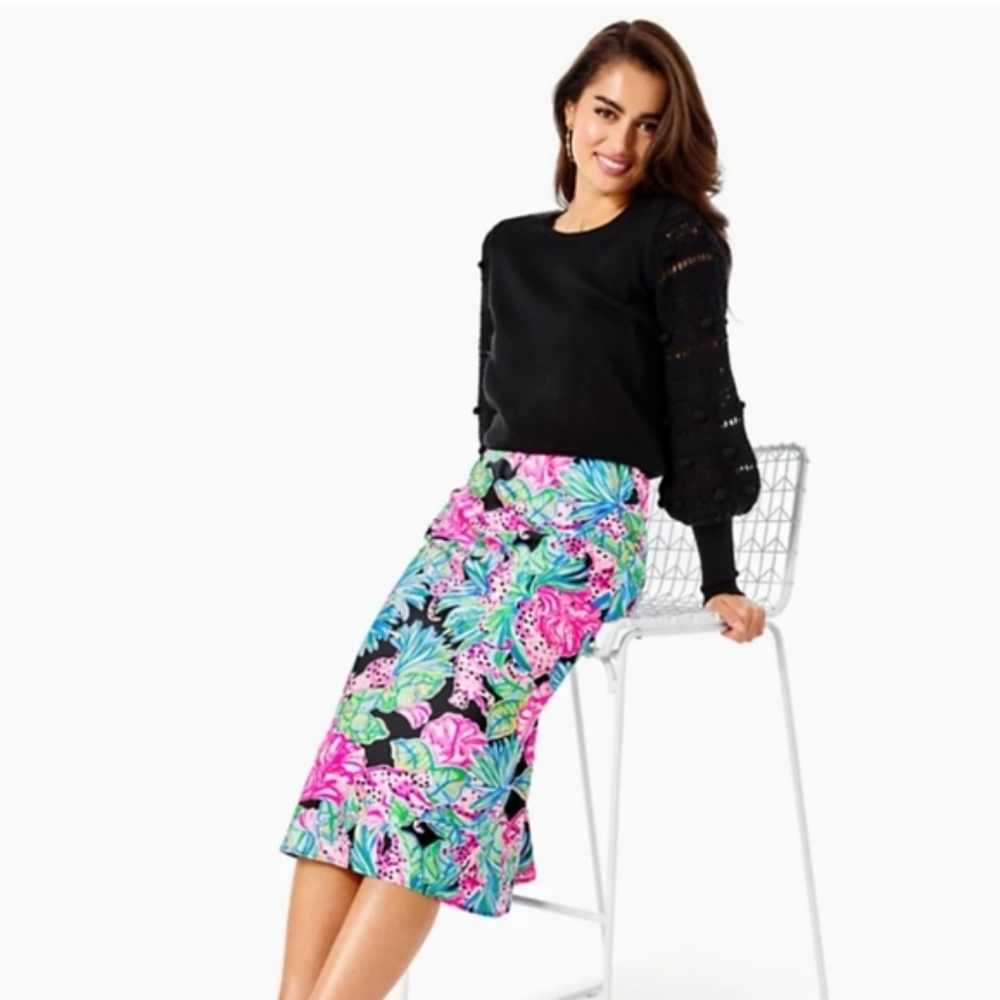 Lilly Pulitzer size 4 onyx Skirt in jaguar jungle